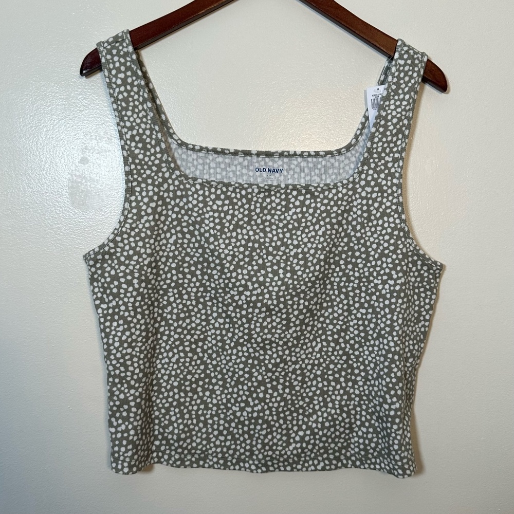 NWT Old Navy Cropped Ribbed Tank (XXL)